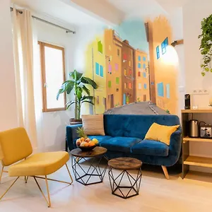 https://au-coeur-du-quartier-historique-millnaire.fr-provencehotel.com